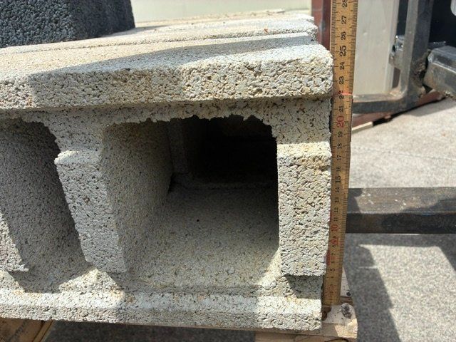 Steine & Dachziegeln: Blocs de béton creux construction – Neu (gemäss Beschreibung) aus le locle von jackfisch 1