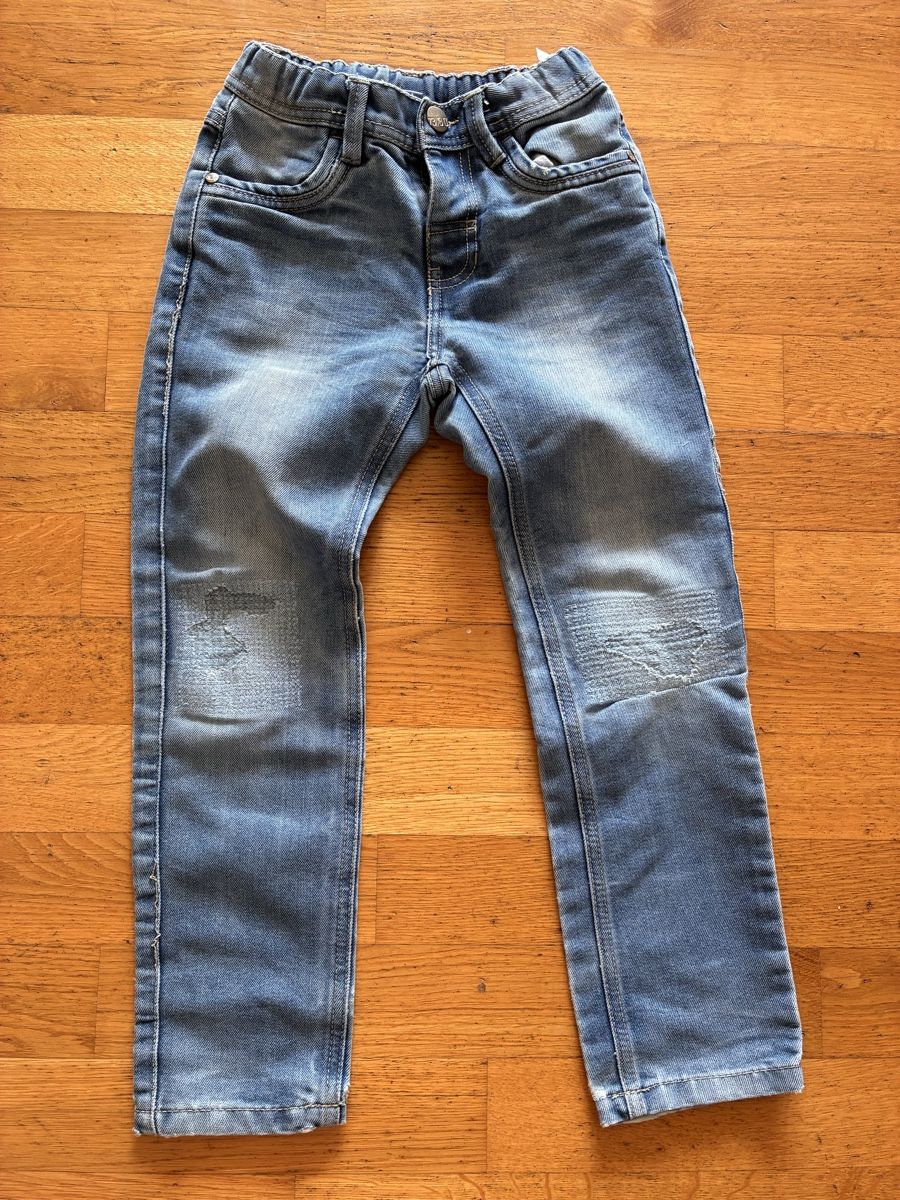 Pantalons: Schöne Jeans Gr. 128 – D'occasion à richterswil par lunamarie001