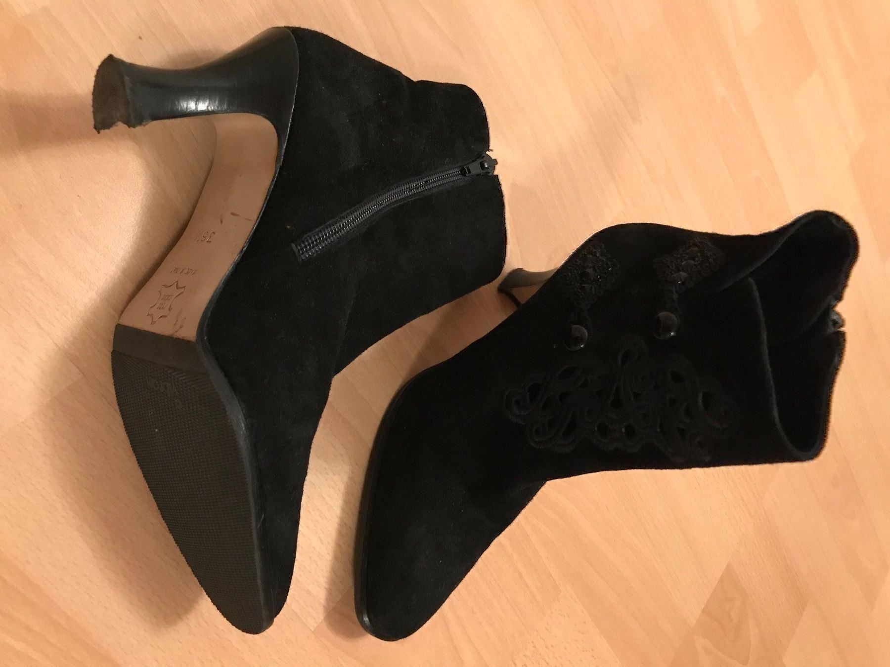 Scarpe da donna: Schwarze Leder-Stiefeletten, Gr. 36.5 – Nuovo (secondo la descrizione) da Hünenberg See venduto da spartakus02 2