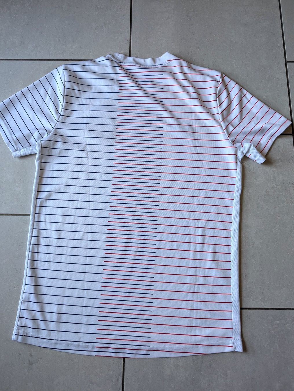 Nike Canottiere & Pantaloni: PSG TRIKOT - ORIGINAL NIKE - GRÖSSE M – Usato da Spiegel b. Bern venduto da Natix 2