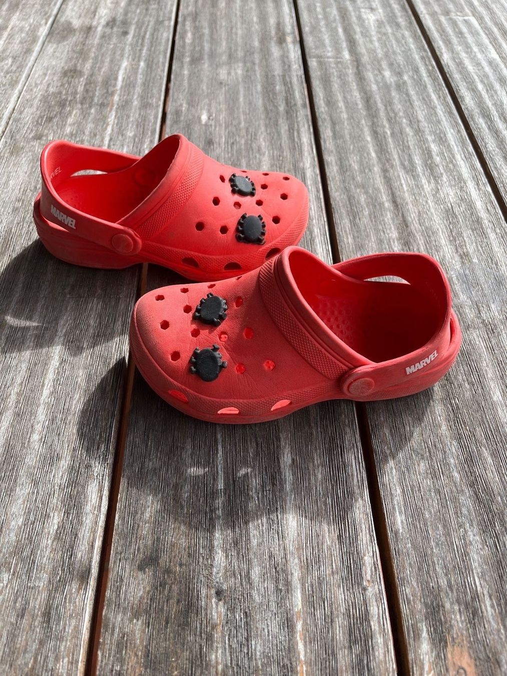 Chaussures garçon: Kinder-Clogs Spider Man – D'occasion à Buckten par S.Bachmann83 1