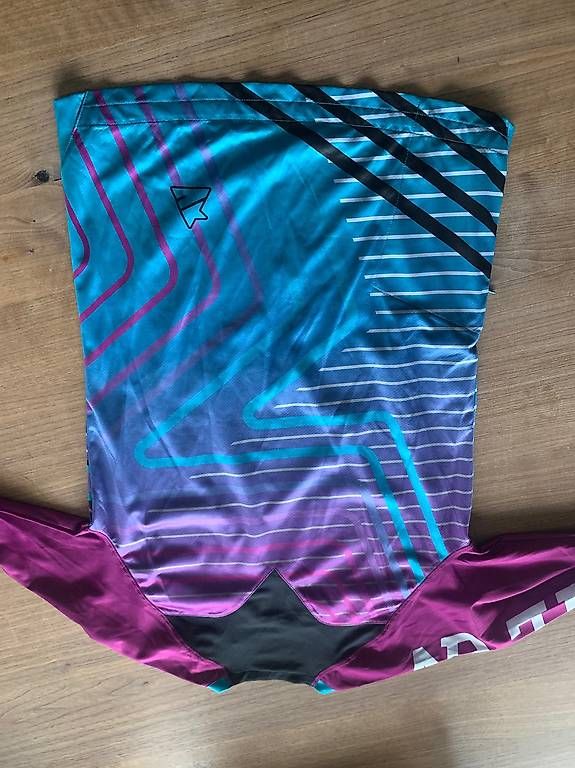 Leibchen & Hosen: Bikeshirt von Zimtstern, Langarm – Gebraucht aus Neftenbach von bebbels69 2