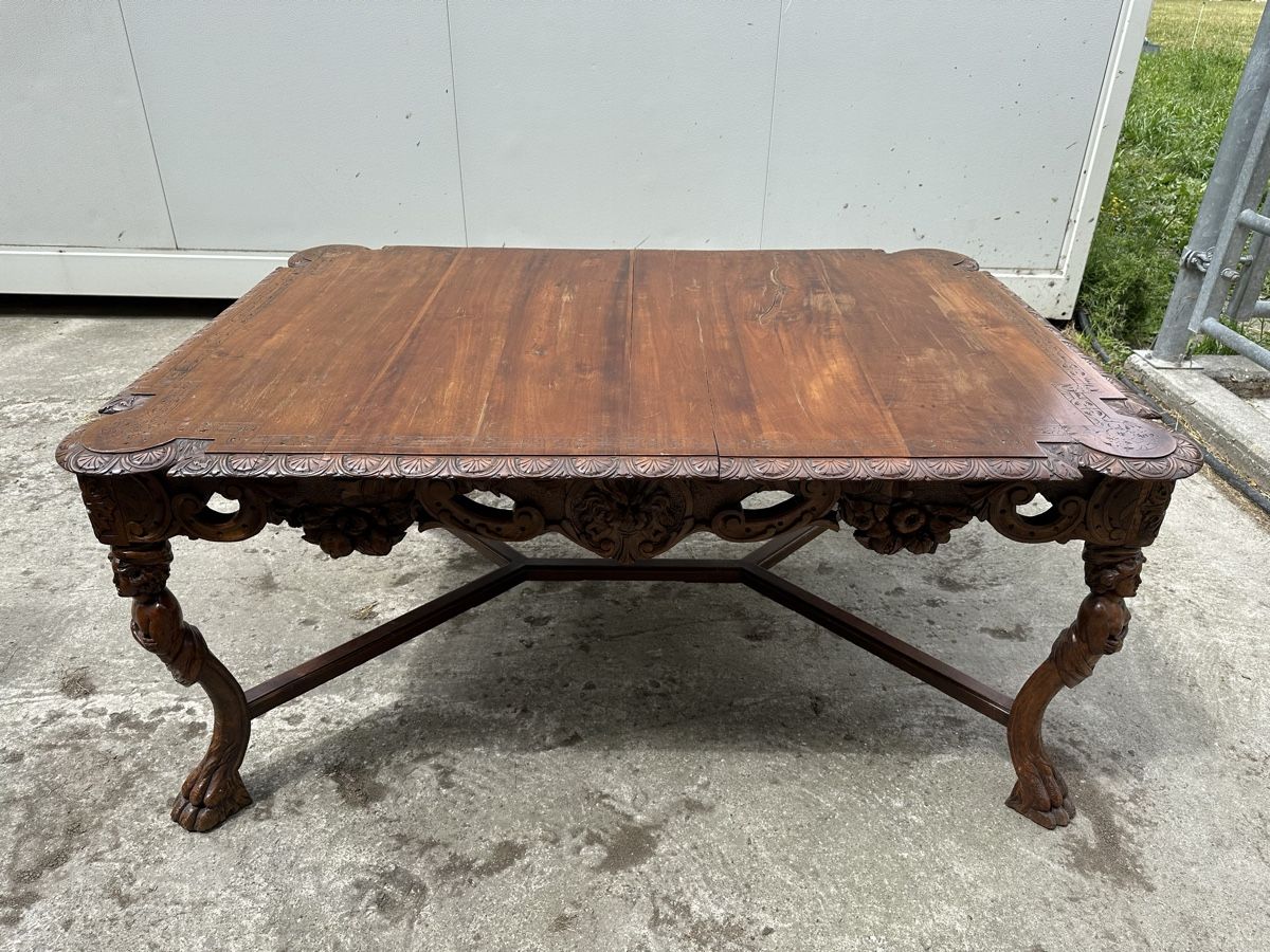 Set di tavolo e panche: Table, Vaisselier et chaises anciennes sculptées – Usato da Vernayaz venduto da tolaj.leo 5