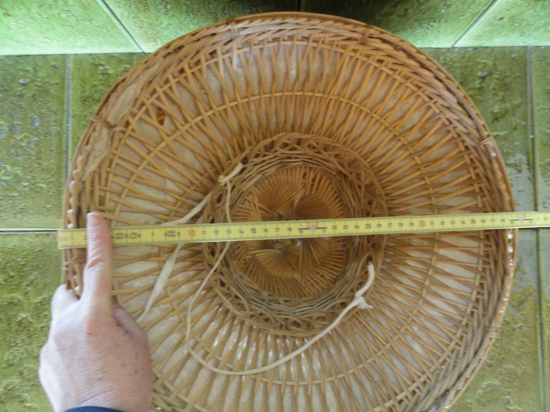 Chapeaux, bonnets & casquettes: Asiatischer Strohhut, handgefertigt – D'occasion à Ins par Baj 3