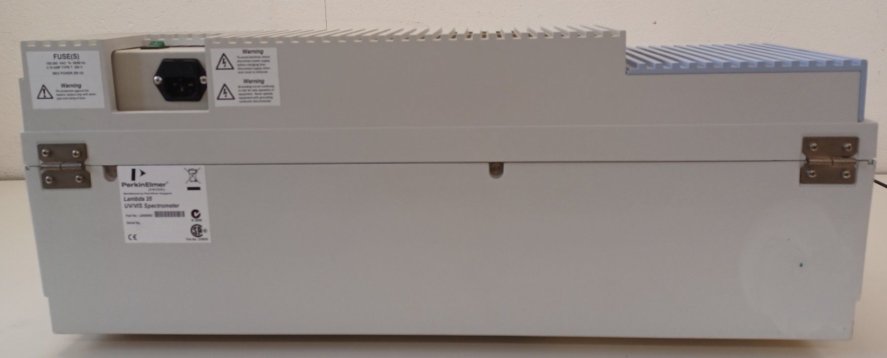 Accessori da laboratorio: Perkin Elmer Lambda 35 UV/Vis Spectrophotometer – Difettoso da Niederdorf venduto da LeptonAG_Labor 3