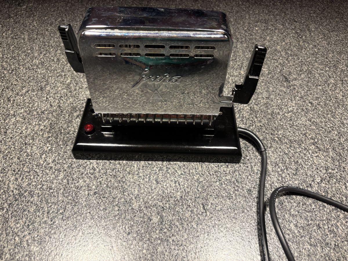 Jura Elettrodomestici da cucina: Toaster Jura – Usato da Jouxtens-Mézery venduto da Isa7