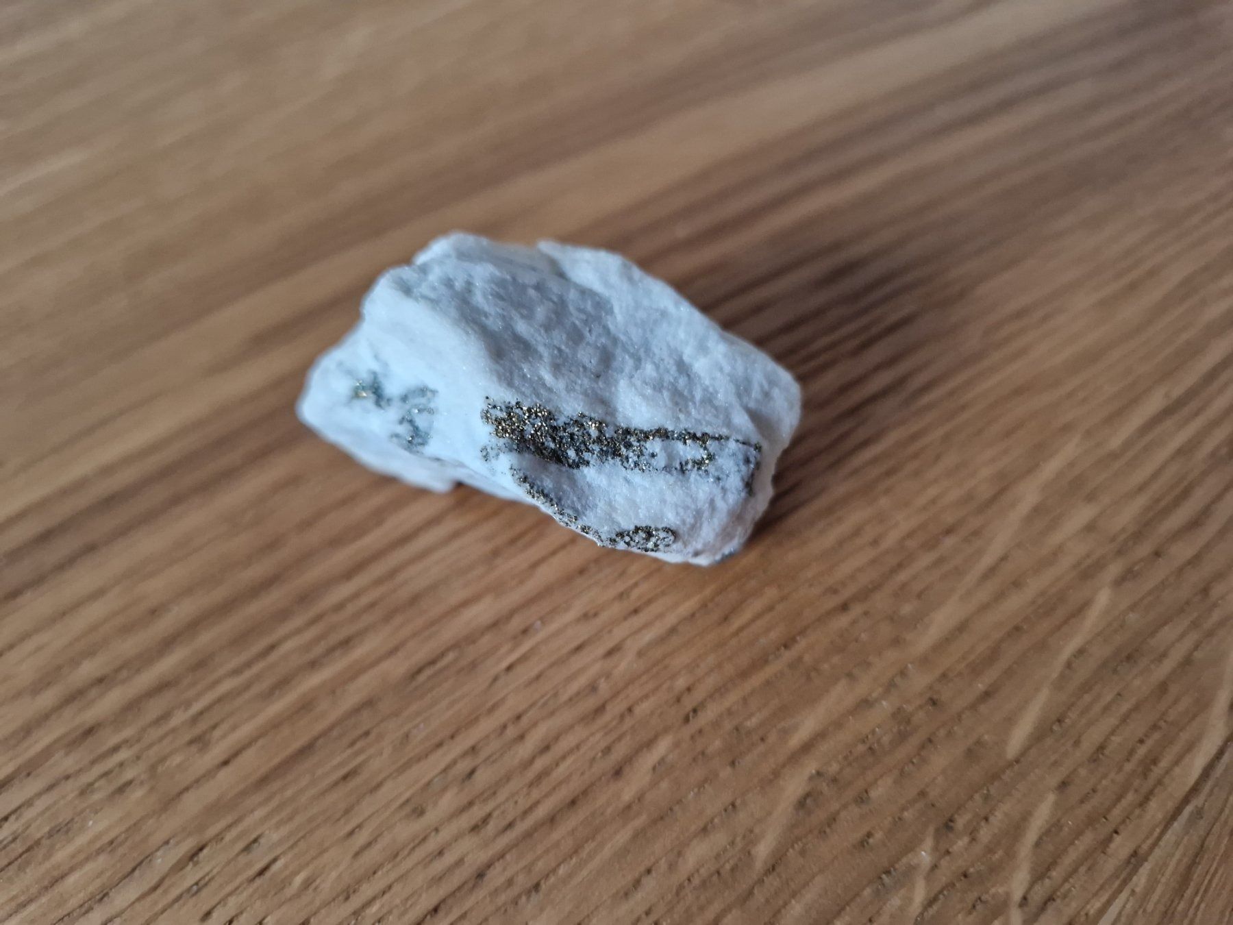 Minerali & Pietre curative: Lot de 3 pyrites du Binntal – Usato da Vuadens venduto da adrien8 3