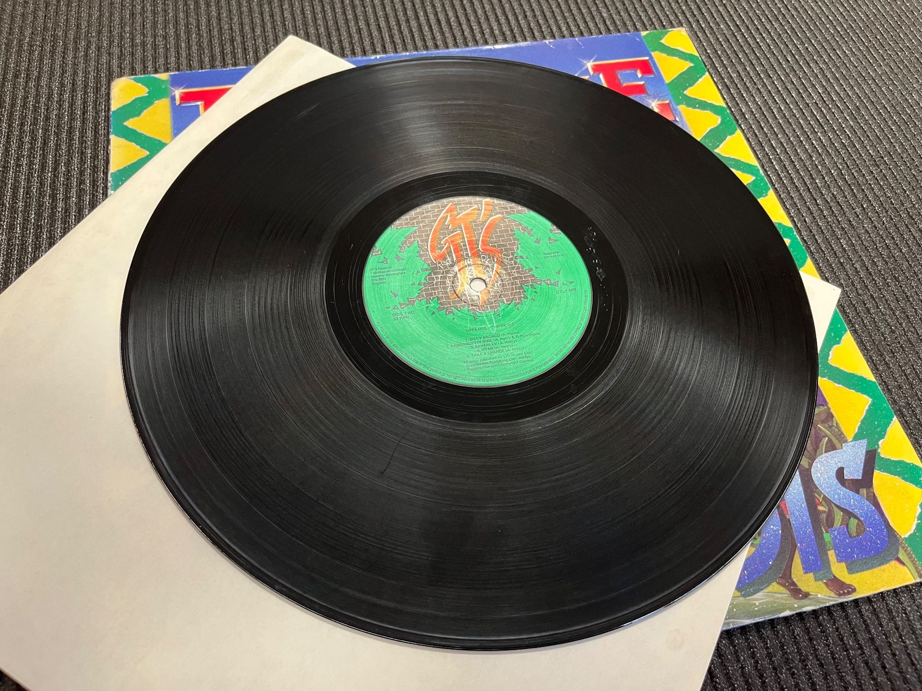 Schallplatten: Tippa Irie Ah Me Dis – Gebraucht aus Olten von Xtra 3