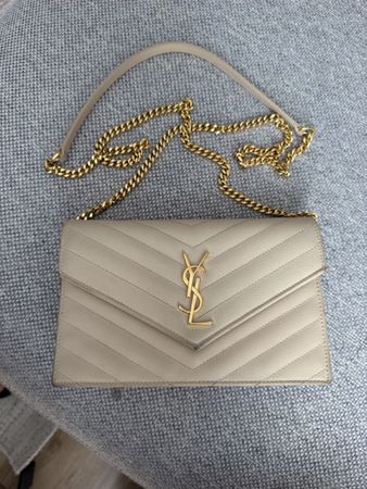 Saint Laurent Wallet on Chain Beige good condition