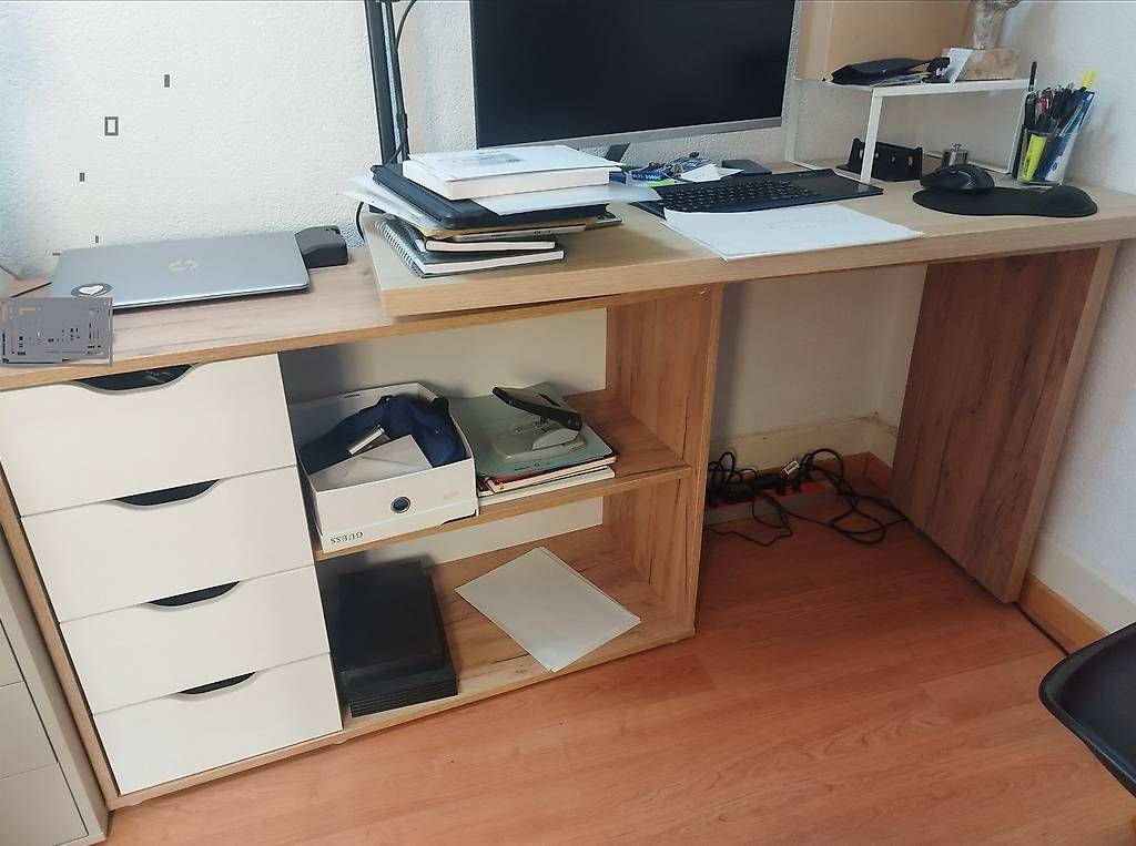 Scrivanie: Bureau pliable – Usato da Payerne venduto da winner012 1