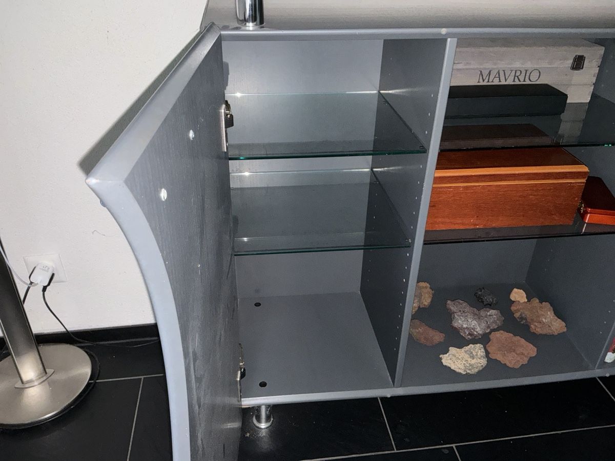 Credenze: Hochwertiges Sideboard Holz mit Granitplatte – Usato da Bremgarten AG venduto da Belana0 1
