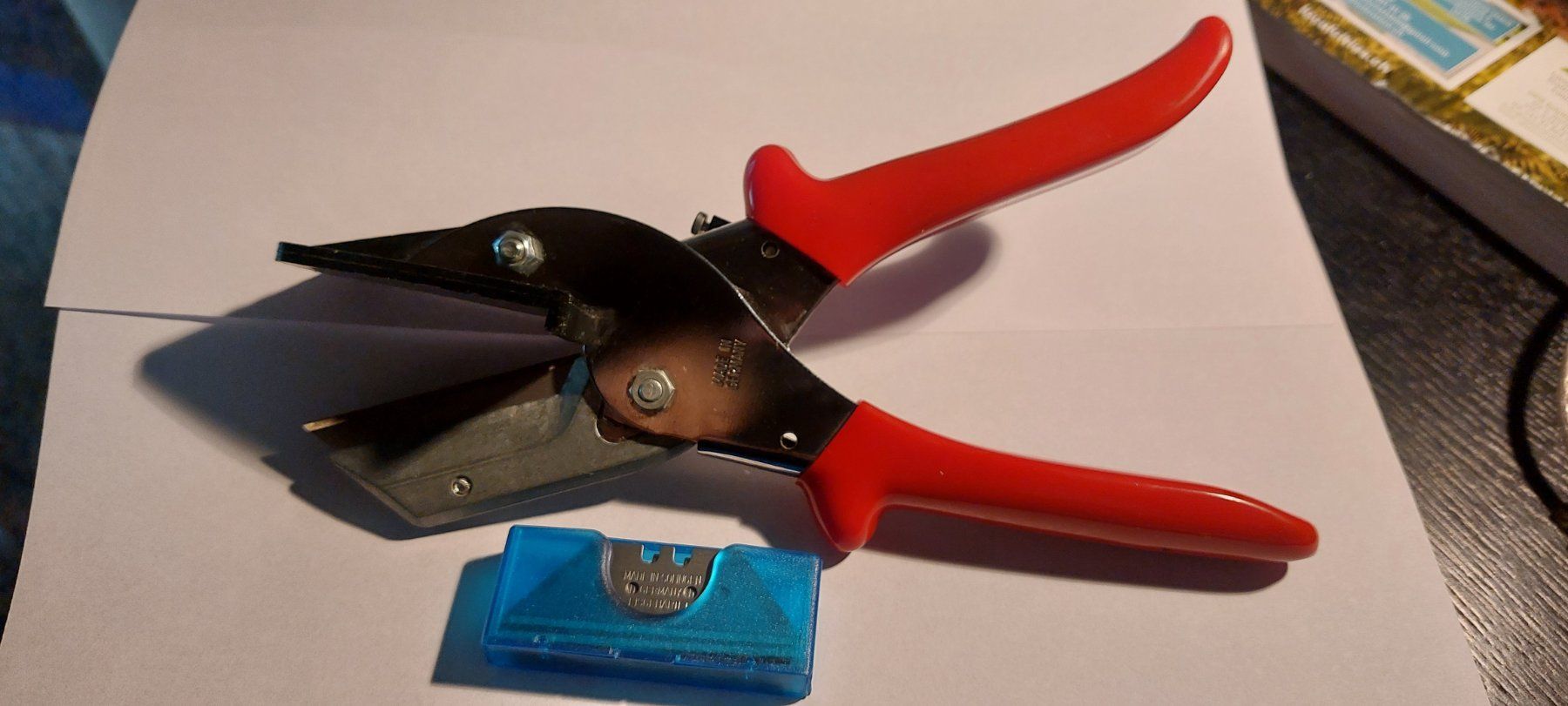 Knipex Tutti gli attrezzi: Kabelschneider, Flachbandkabel "KNIPEX" – Usato da Quartino venduto da matepetra 2