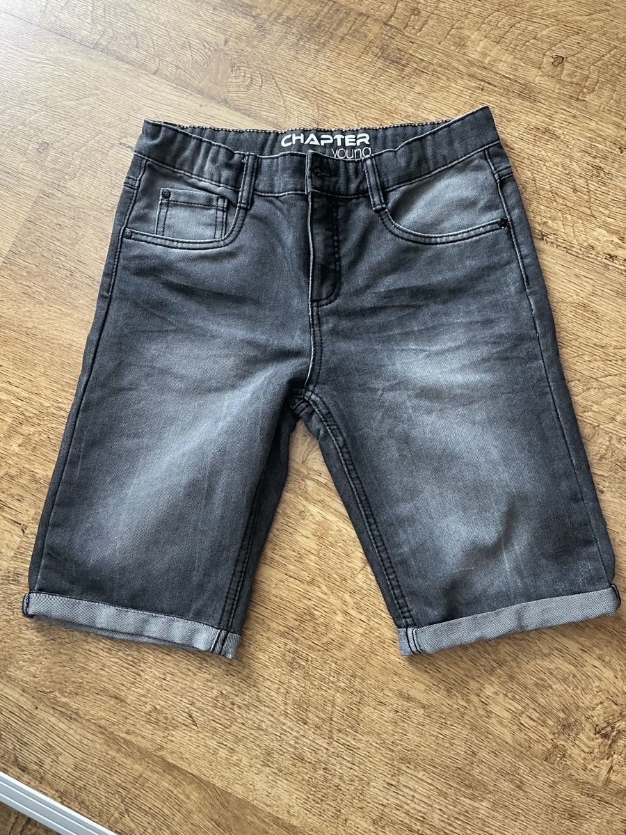 Pantalons: Jeans Shorts junge – Neuf (Voir description) à Ennenda par pao_ss5t