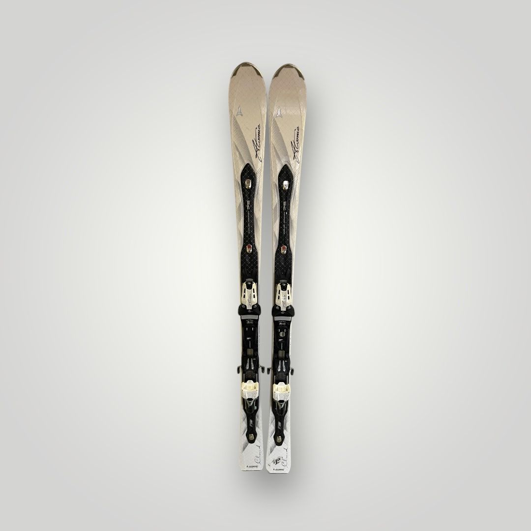 Atomic Skis: Atomic Ski 157cm      Lot 010325001 – Gebraucht aus Murten von Ski-Outlet