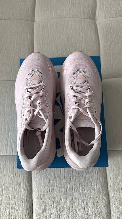 Scarpe da donna: Laufschuh Hoka Arahi 8 – Usato da Waltenschwil venduto da shelly_m 1