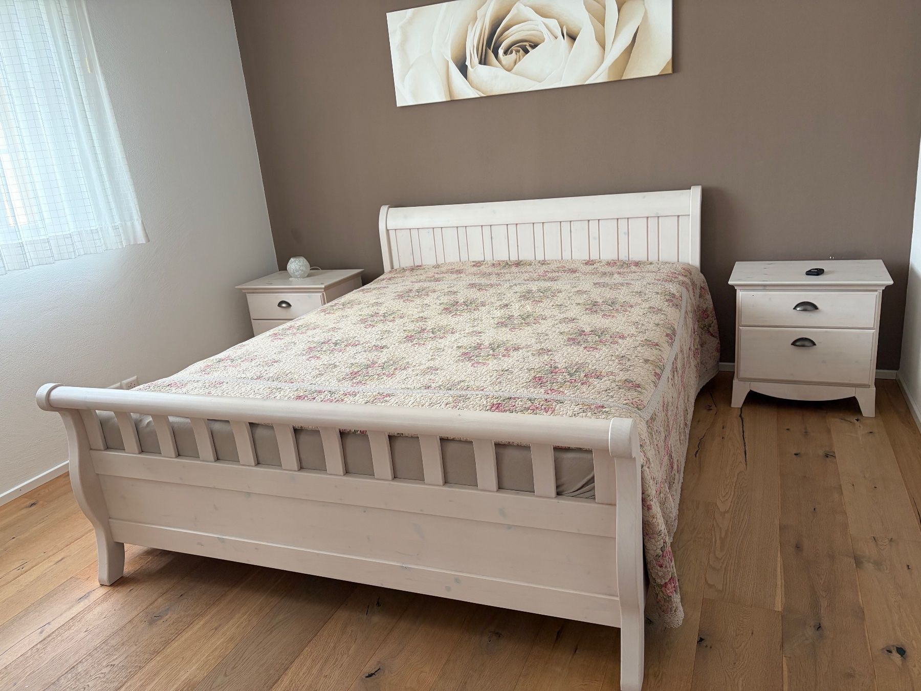Letti: Schlafzimmer komplett, neuwertig – Nuovo (secondo la descrizione) da Galgenen venduto da Crystaldisplay