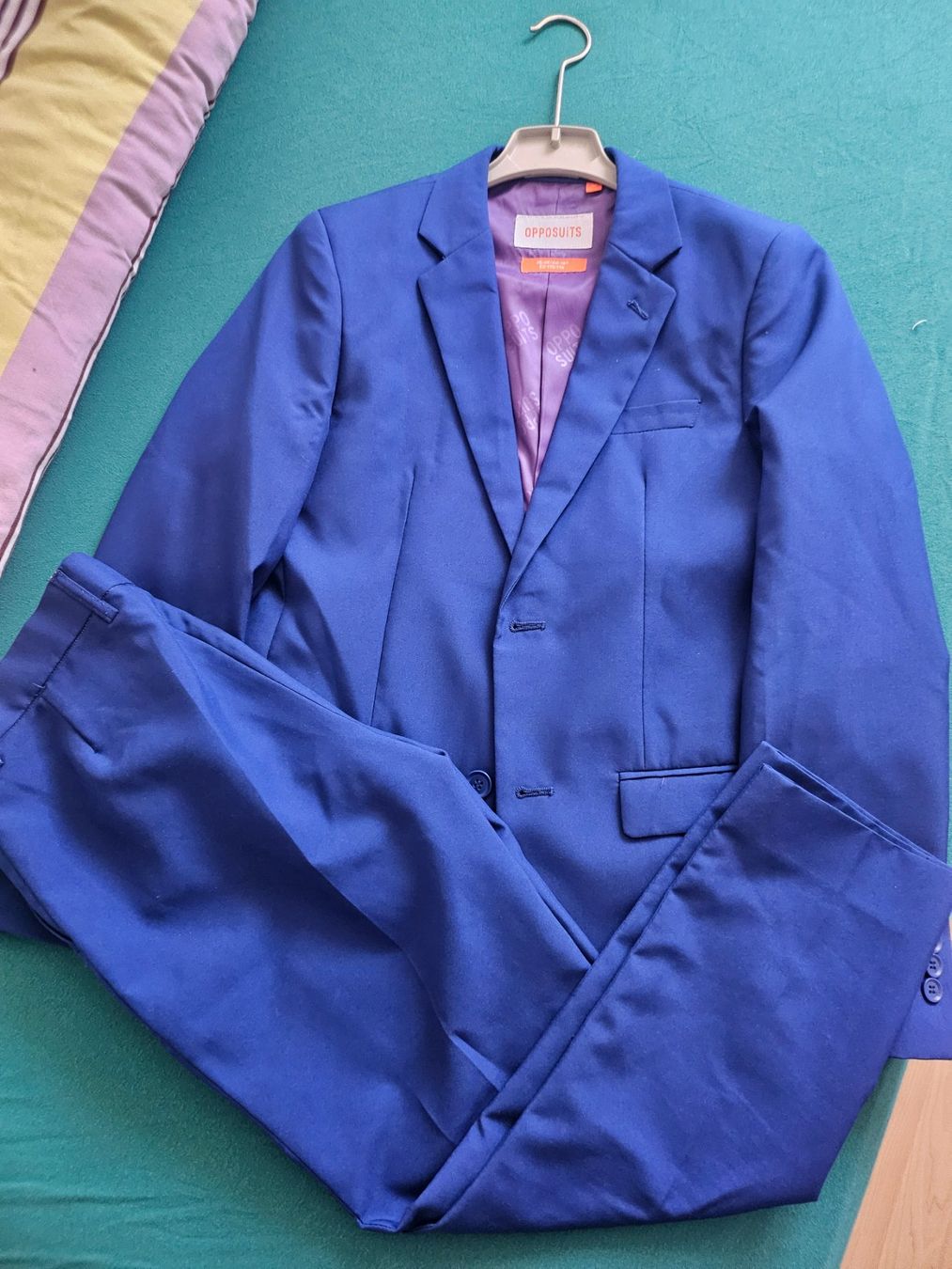 Oppo Completi: Jungenanzug Opposuits gr 170 – Usato da Zermatt venduto da ancise
