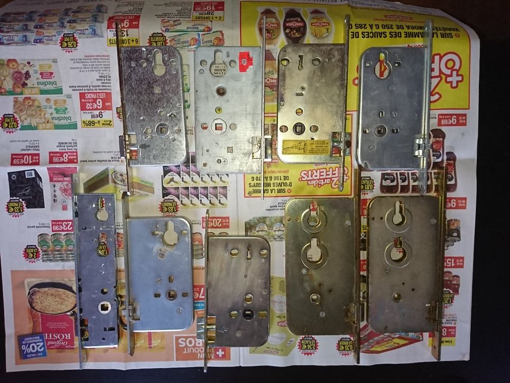 Lot De 12 Circuits Intégrés - Composants électroniques Génériques Neufs