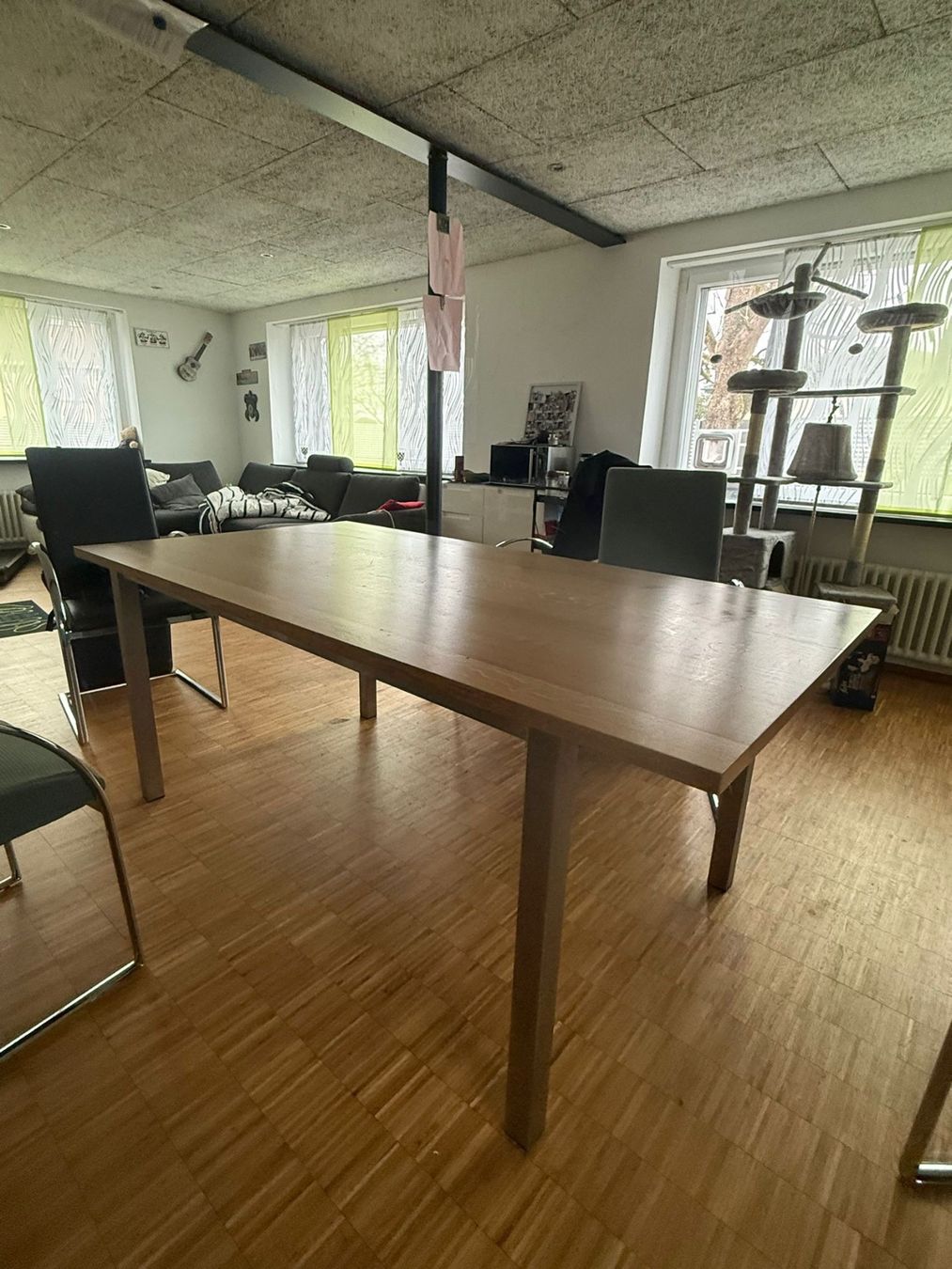 Tables: Schöner massiver Esstisch – D'occasion à Balgach par Olieto 2