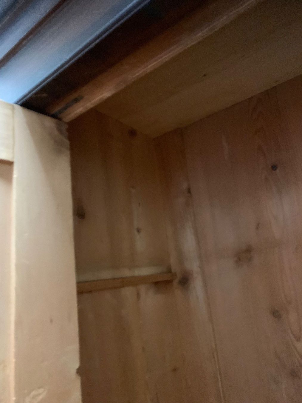 Schränke: Zweitüriger antiker Tannnenschrank – Gebraucht aus Rain von Psamy 2