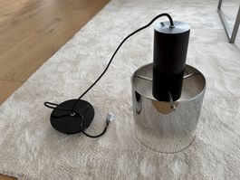 Dieter Knoll Esszimmer Hängelampe