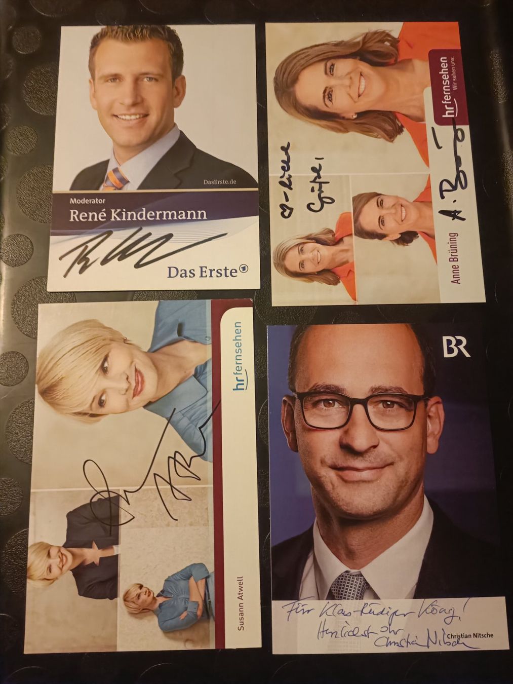 Autogramme: TV Mix - 4 signierte Autogrammkarten - Set – Gebraucht aus Menziken von Artographs