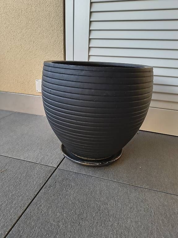 Blumentöpfe: Gartec Pflanzengefäss Egg Anthrazit |  45 cm | 40.5 l – Gebraucht aus Kastanienbaum von mmi_wmy6