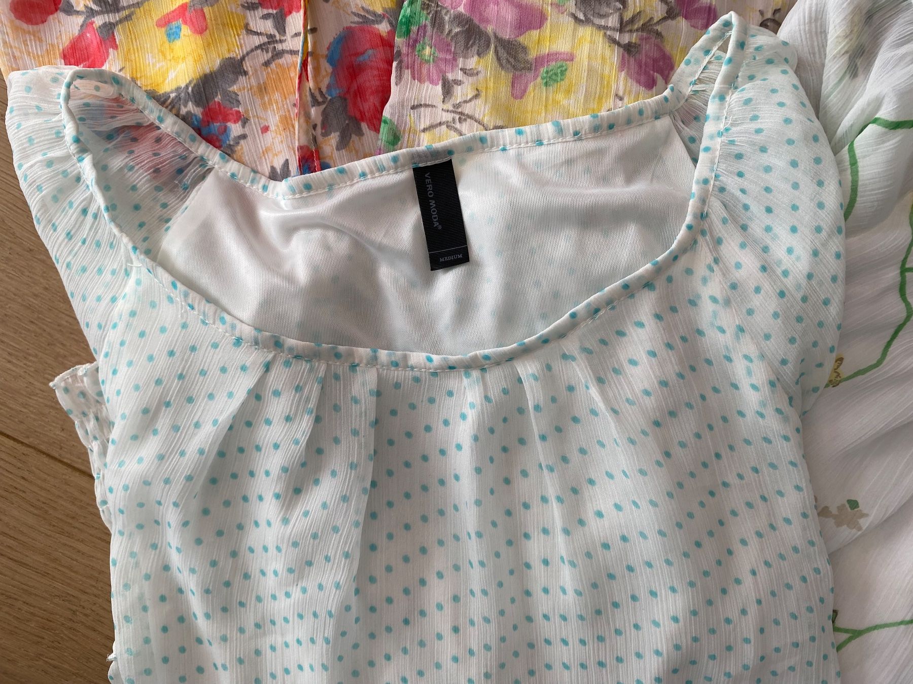 Vero Moda Kleiderpakete: Blusen Damen 5x Gr. S Vero Moda – Gebraucht aus Buhwil von Lin66 3
