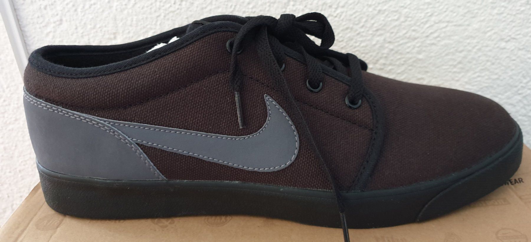 Nike Scarpe da uomo: Nike Coast Classic Canvas Gr. 42,5 – Nuovo e nell'imballaggio originale da Herisau venduto da dku_85hh