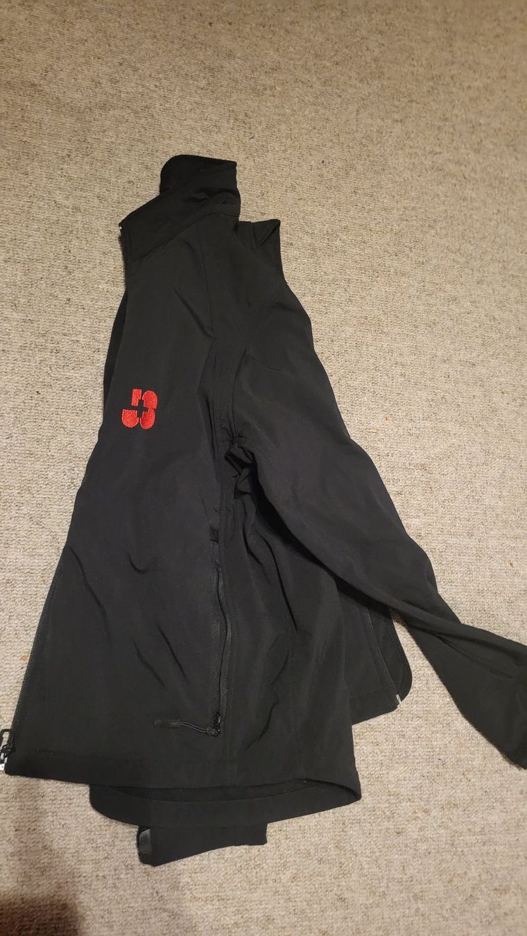 Giacche & Cappotti: Softshell Jacke schwarz gebraucht – Usato da Trun venduto da nora210 1