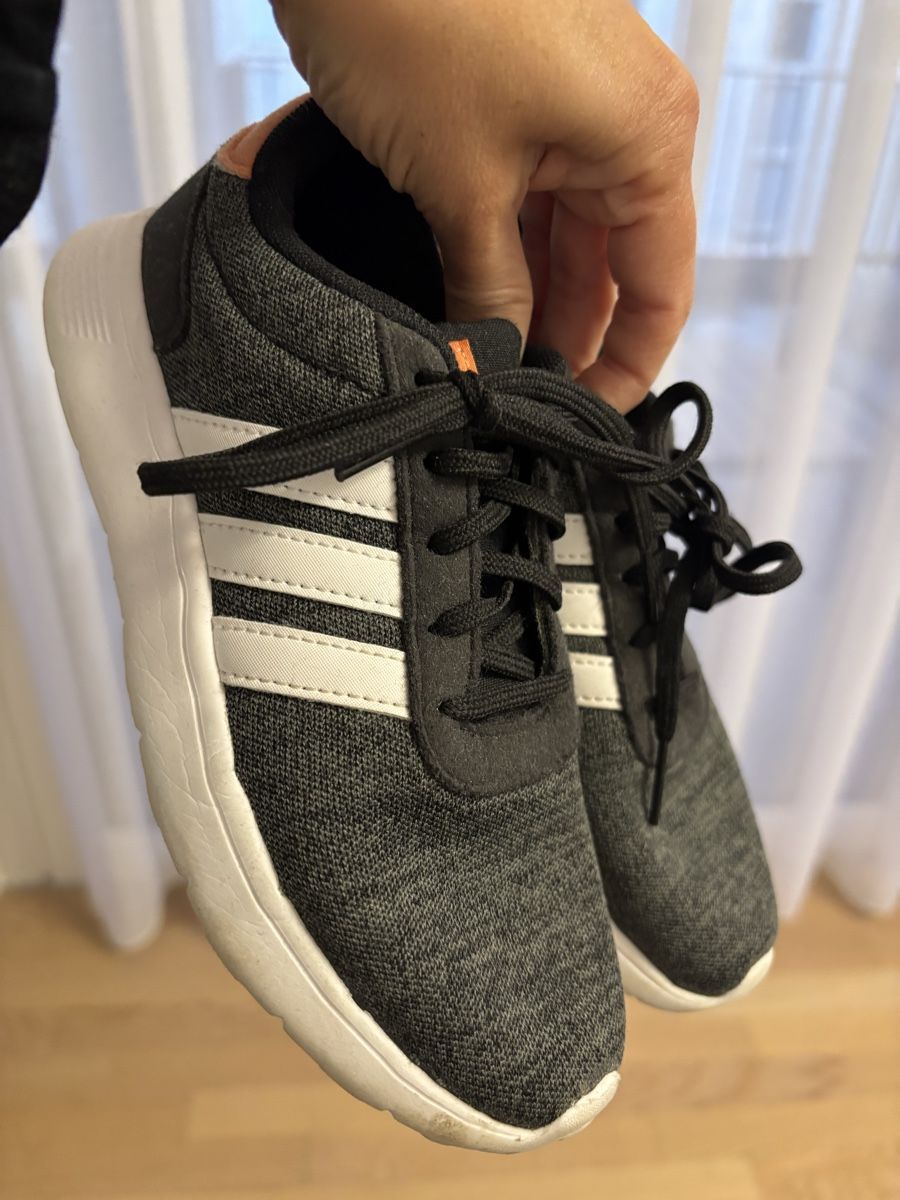Adidas Schuhe für Jungen: Adidas Turnschuhe Grösse 32 – Gebraucht aus Bülach von duebejue