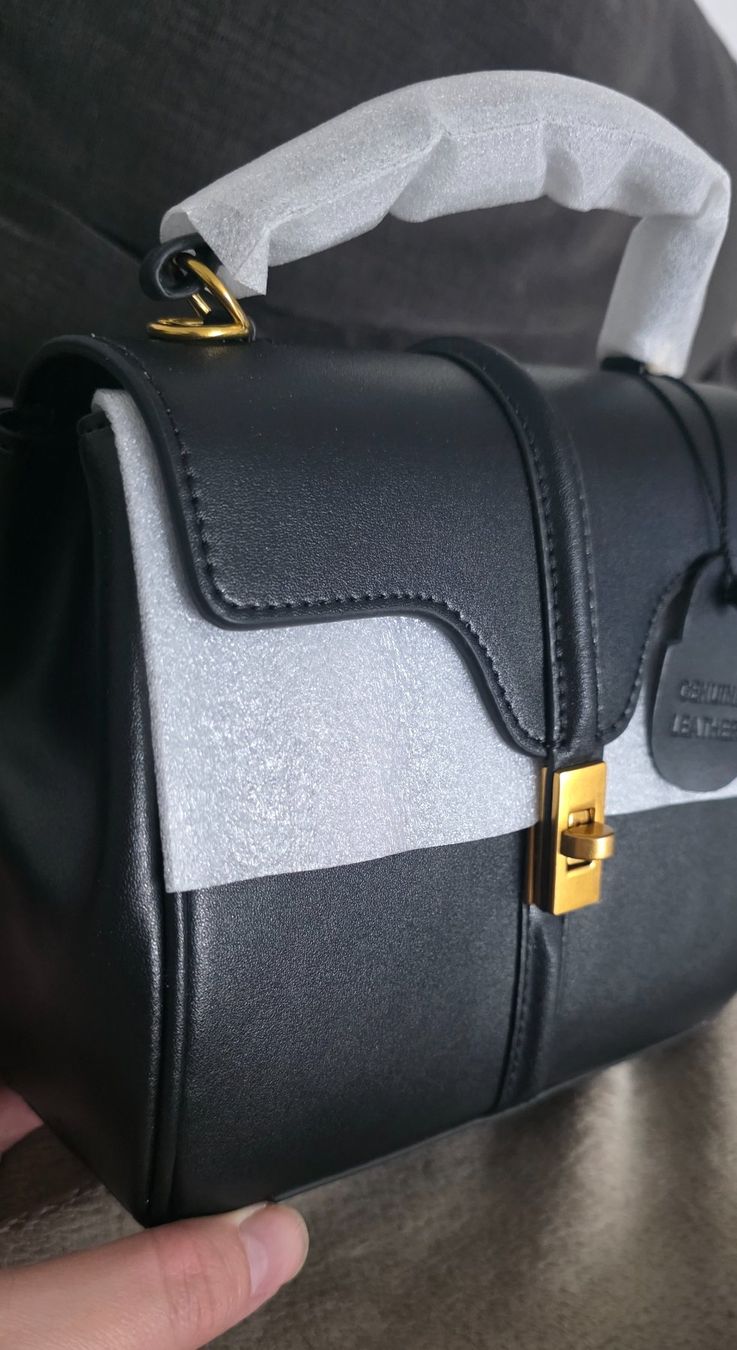 Sacs femmes: Tasche Schwarz echte Leder, NEU! – Neuf avec emballage d'origine à Muri AG par Damodeta 3
