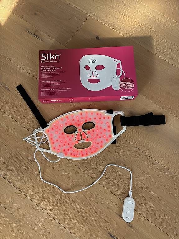 Protezione per viso e udito: Silk'n LED Face Mask 100 – Nuovo e nell'imballaggio originale da Areuse venduto da Nic_wd9n 1