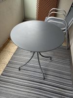 Gartentisch + Stühle