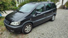 Opel Zafira 1.8 16V Automat