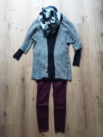 Winter Set: Strickjacke, Kleid, Hose, Schal - Gr. XS