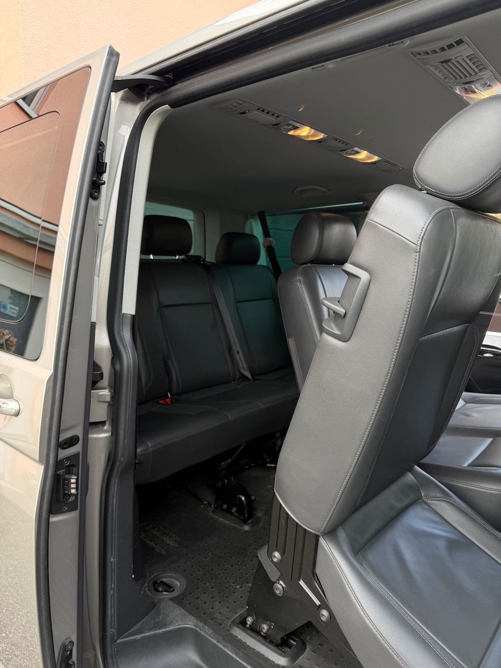 VW Autos: VW T5 Caravelle ab Platz – Gebraucht aus Jona von Nabru.nps 5