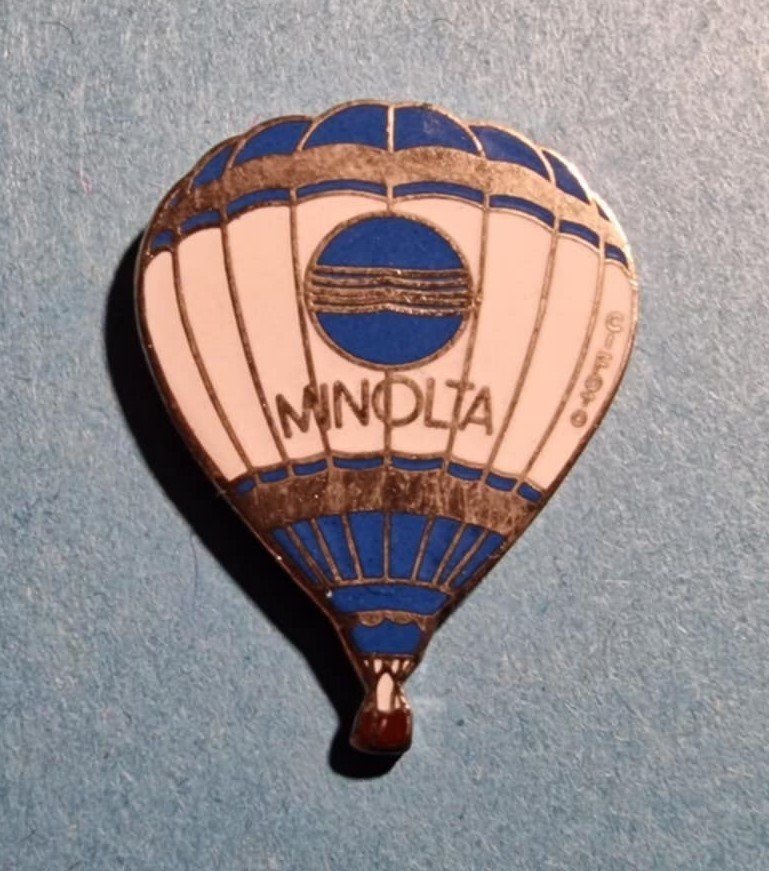Plaquettes & Badges: Ballon Pin Minolta – D'occasion à Härkingen par specialshapes