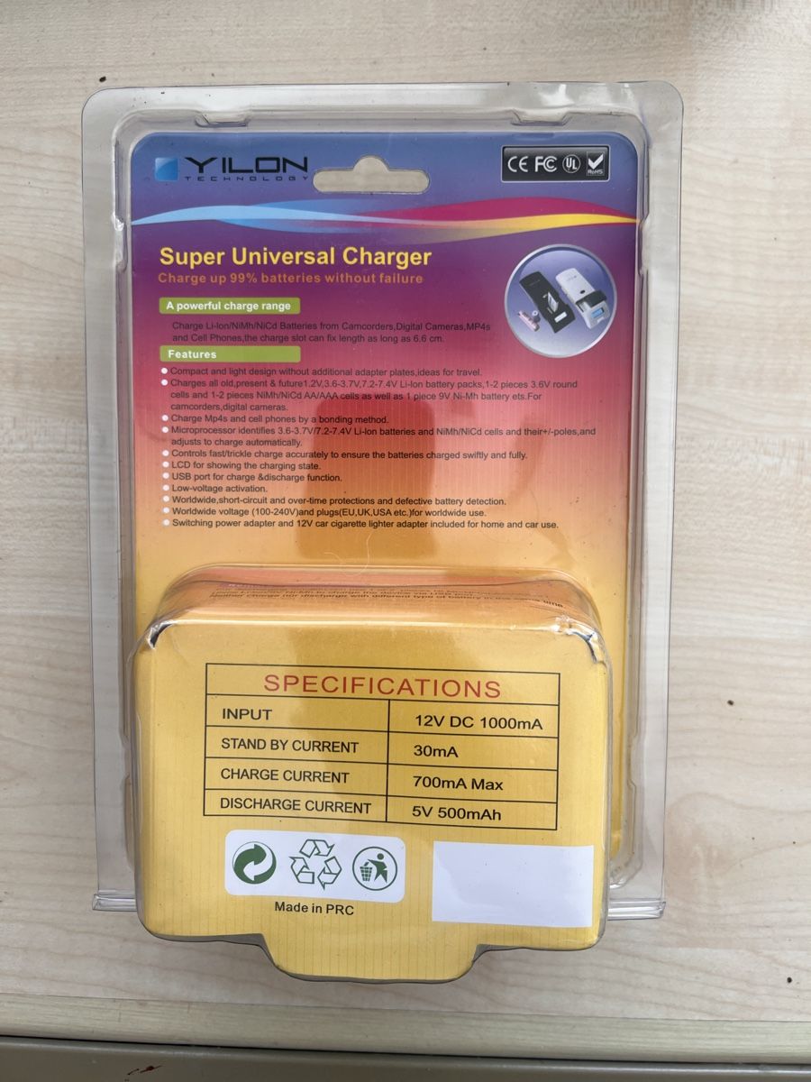 Caricabatterie: Super Universal Charger Yilon – Nuovo (secondo la descrizione) da Geroldswil venduto da neva.yael 1