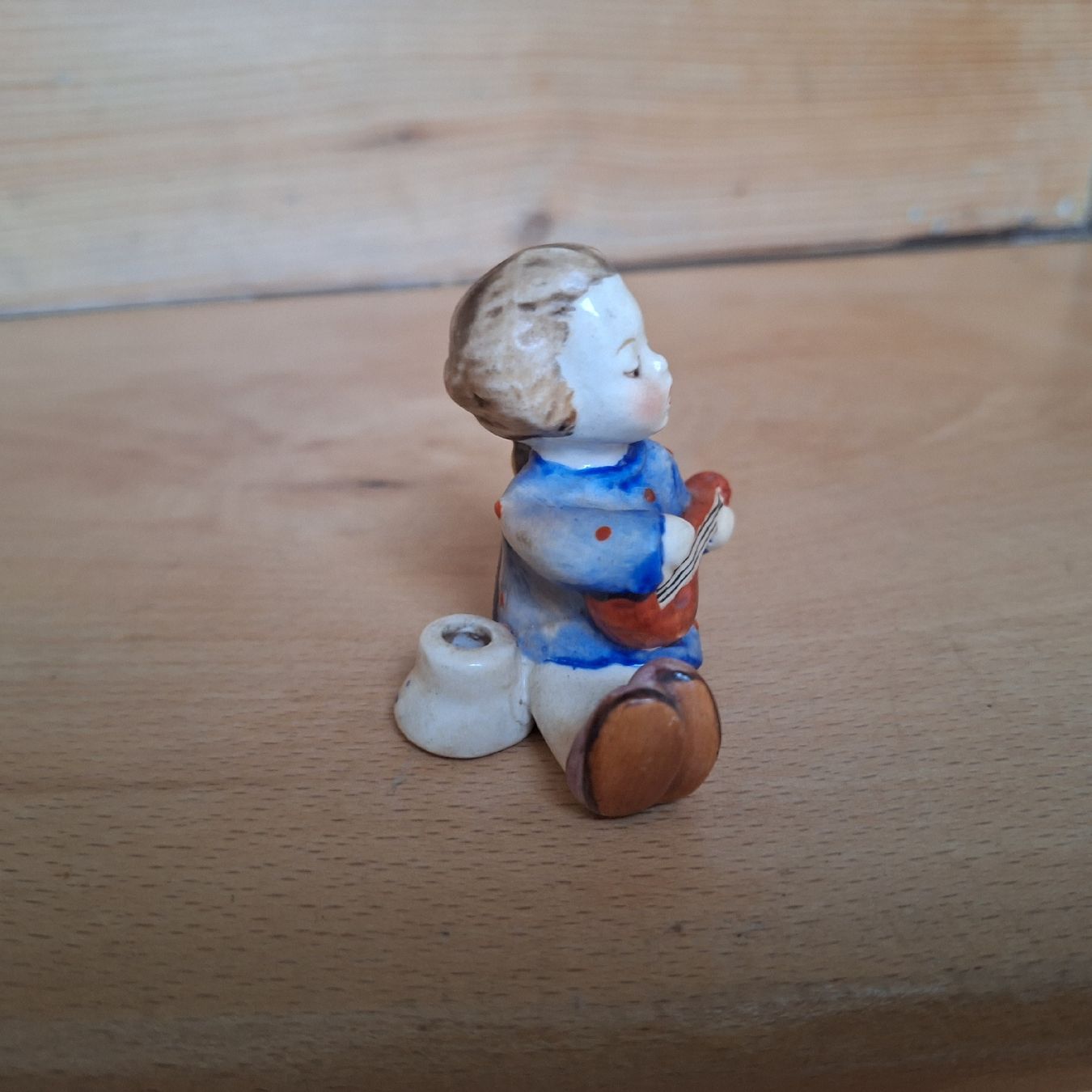 Hummel Statuette: Hummel Engel, singend, musizierend – Usato da Winterthur venduto da Goldpipau 1