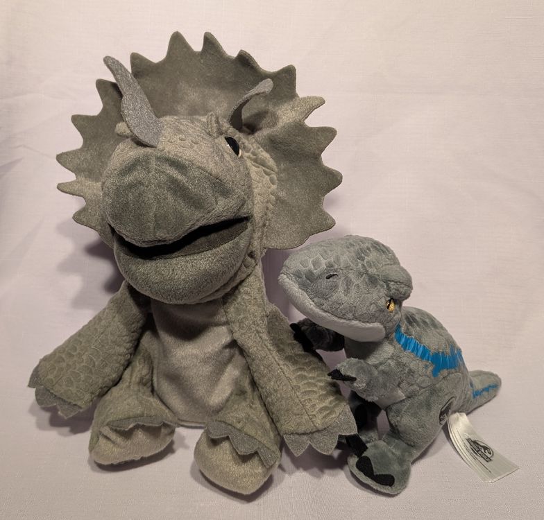 Jurassic World Plüsch Figur & Handpuppe Dinosaurier 1
