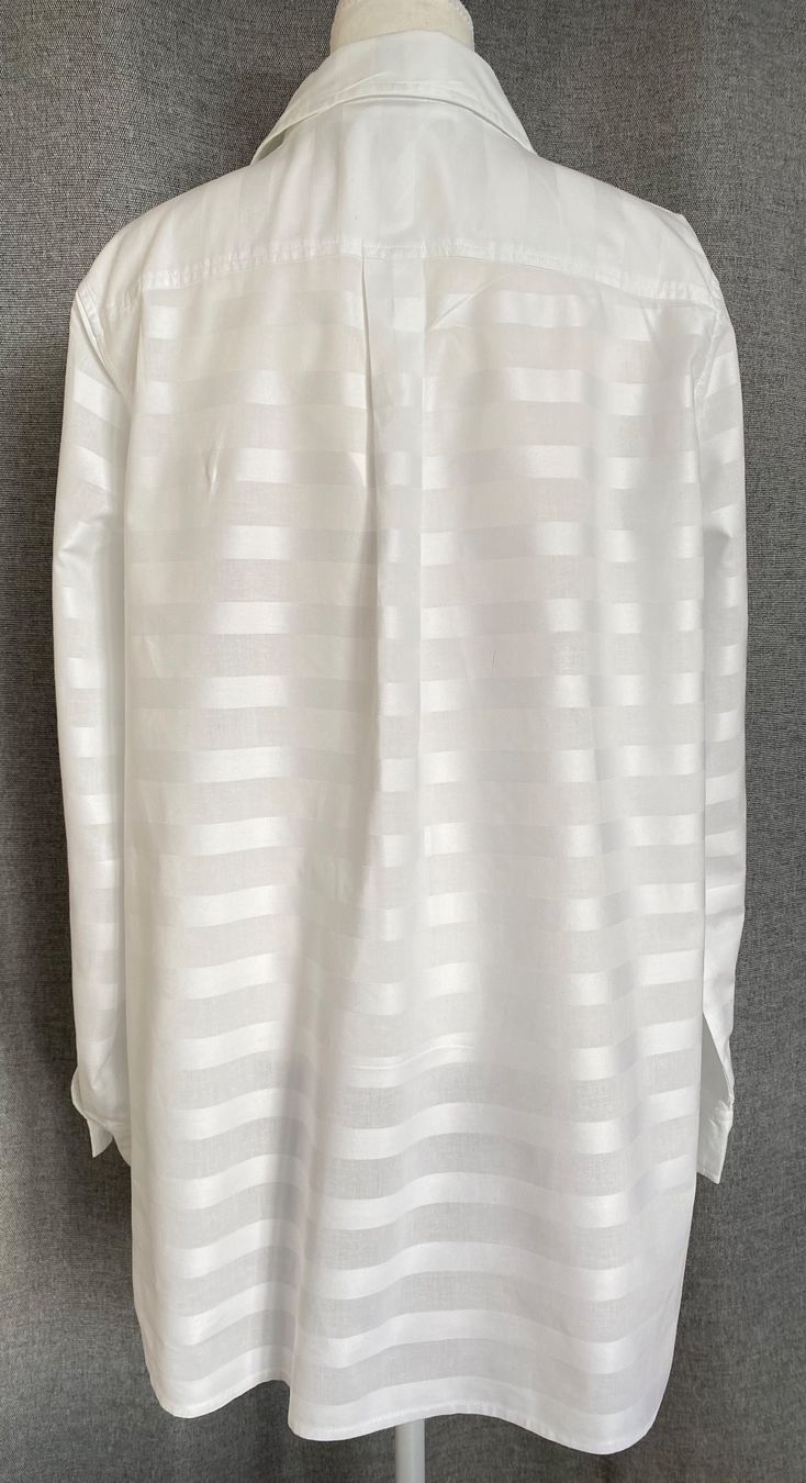 Tommy Hilfiger Camicette: Tommy Hilfiger Hemdbluse Grösse XL – Usato da Oberwil BL venduto da Leni-Mischi 1