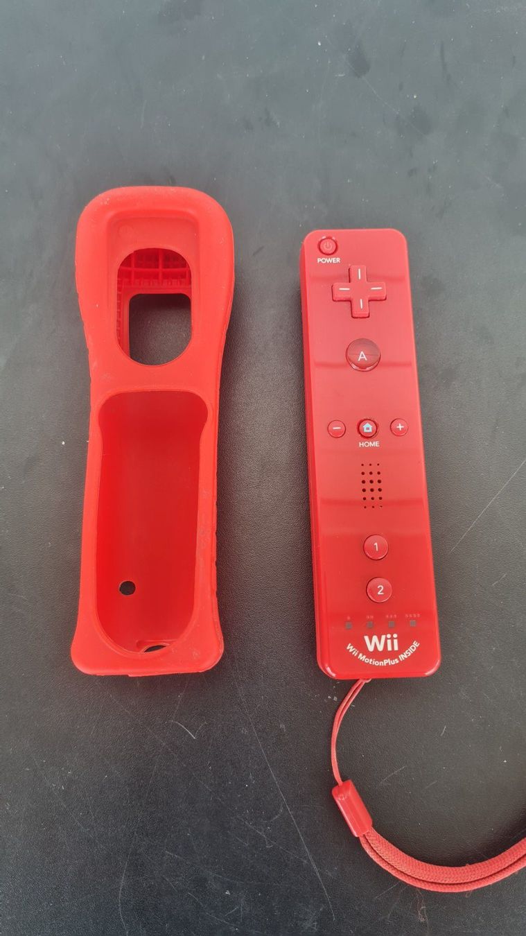 Nintendo Controller: Nintendo Wii / Controller / Fernbedienung mit Hülle / Rot – Usato da Safenwil venduto da Husqi2000 8