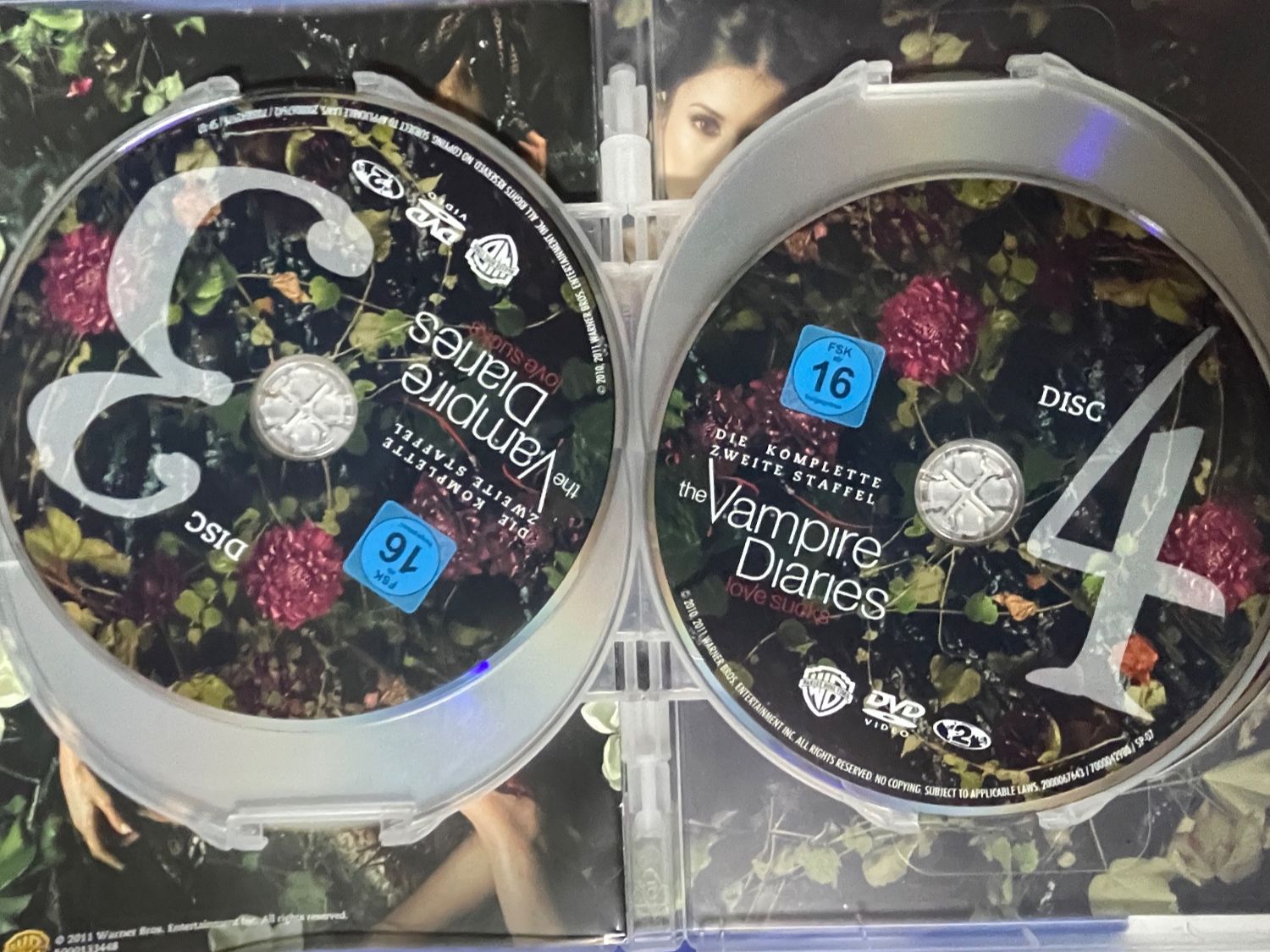 Tutti i DVDs: The Vampire Diaries – Usato da Muri b. Bern venduto da AdidasCollector 4