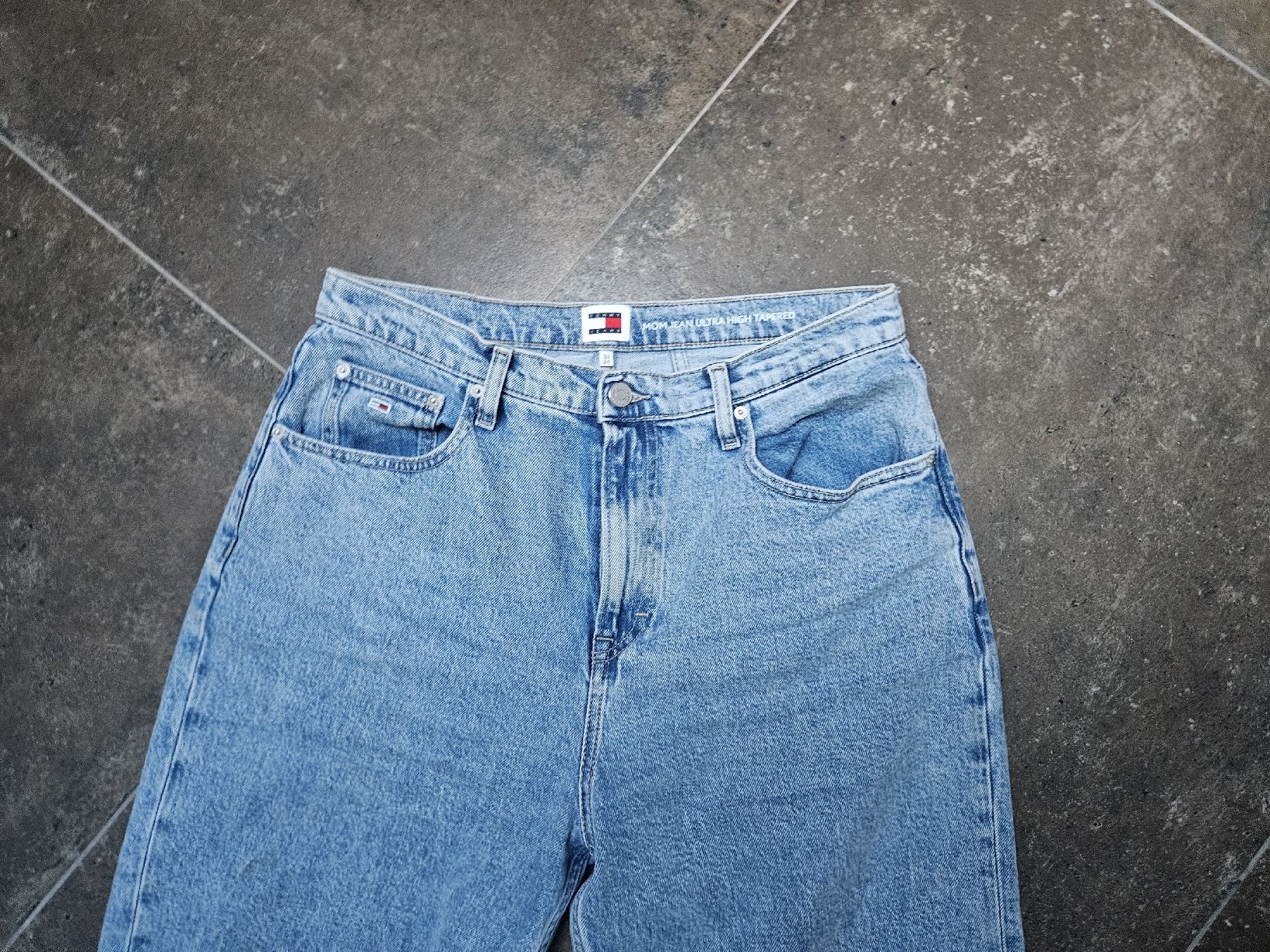 Jeans: Tommy jeans Gr.30/34 – Usato da Niederwil AG venduto da marciag 2
