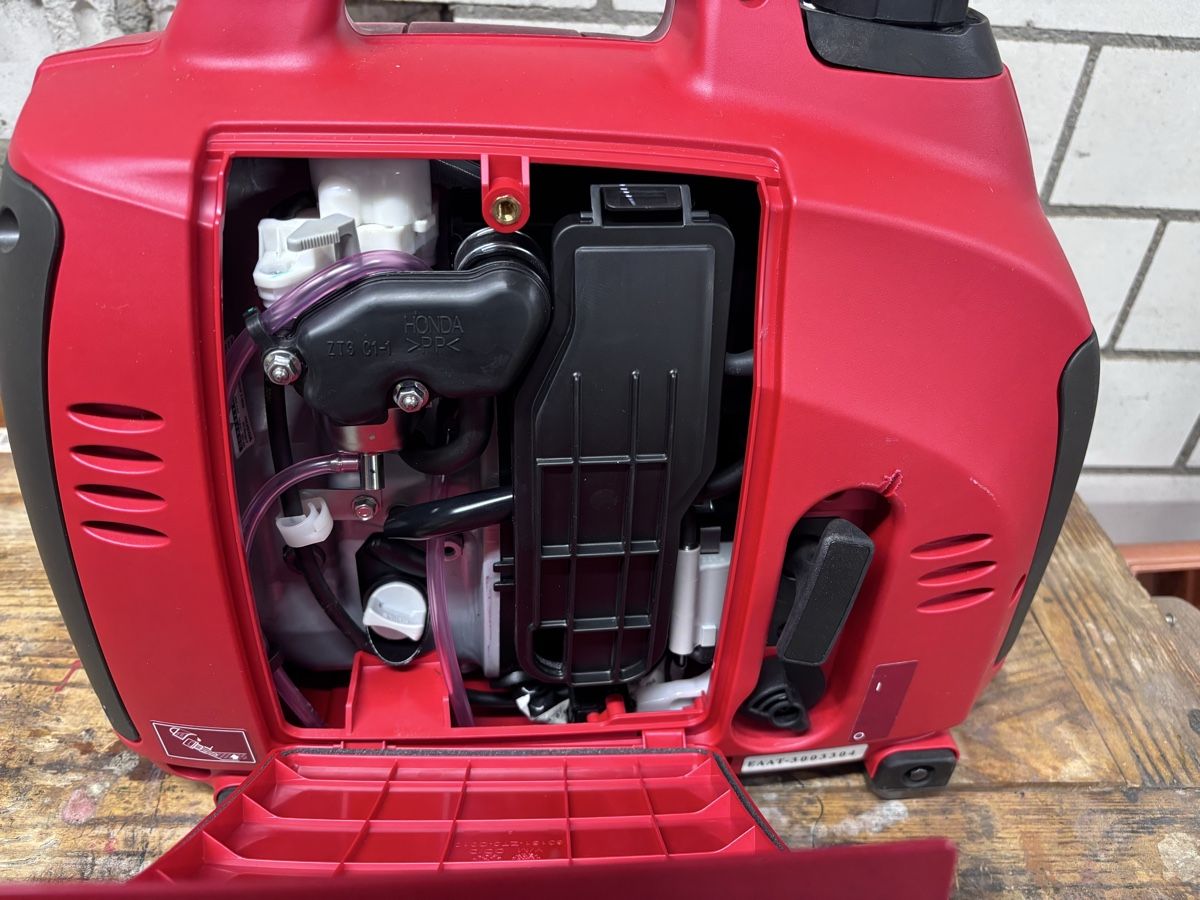 Honda Stromgeneratoren: Honda EU 10i – Neu (gemäss Beschreibung) aus Mattstetten von seven72 5
