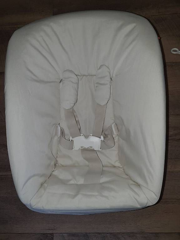 Stokke Hochstühle: Stokke Tripp Trapp Newbornset in grau – Gebraucht aus Schüpfen von SANNYLI31 1