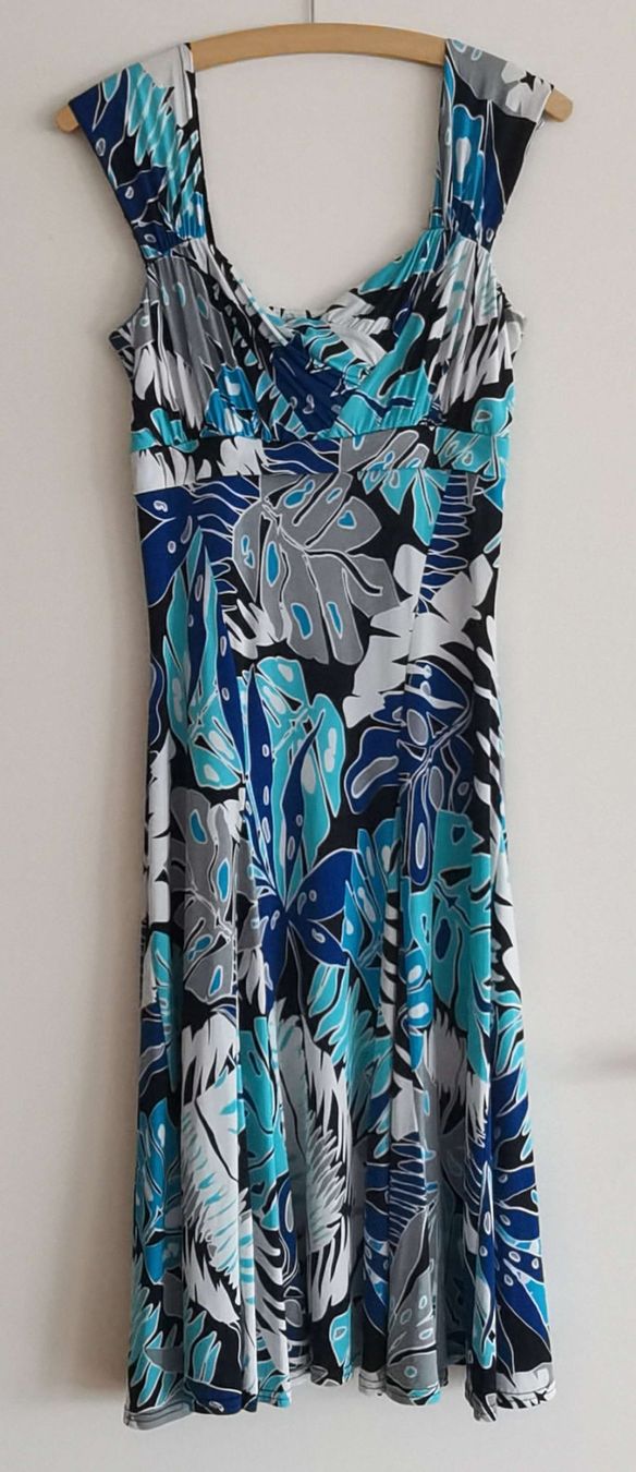 Vestiti: Blaues Kleid mit Blättern – Usato da Zug venduto da WickiPanda