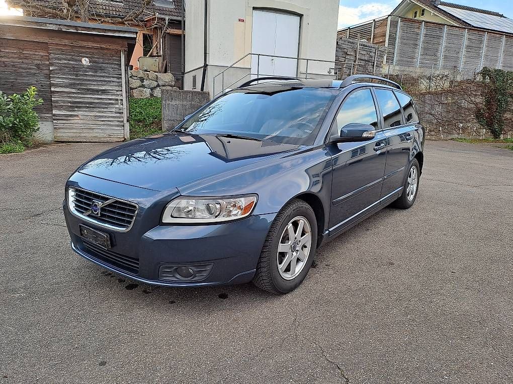 Automobili: Volvo V50 – Usato da Buttikon SZ venduto da Buni_bri