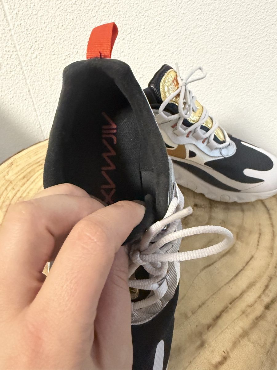 Nike Scarpe da uomo: Nike Air Max 270 React Gr. 37.5 – Usato da Hägglingen venduto da Raff_Ella 4